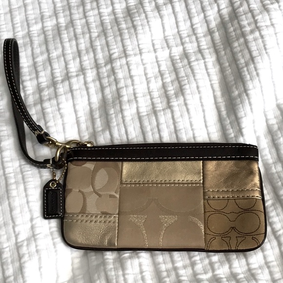 Coach wristlet - Picture 1 of 2